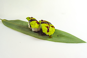 Nigiri avocado